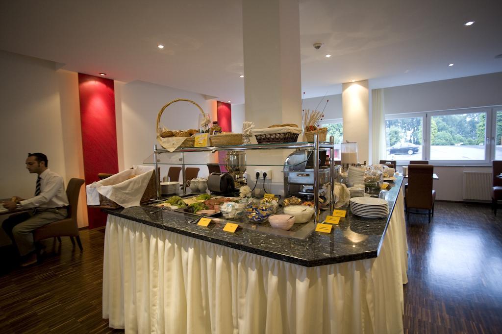 Hotel Kattenbusch Ludenscheid Bagian luar foto